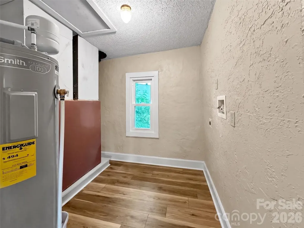 492 Riverbend Street Waynesville NC 28786