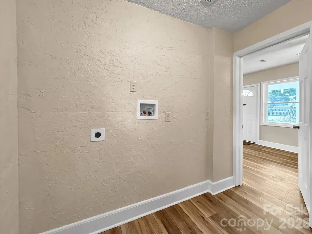 492 Riverbend Street Waynesville NC 28786