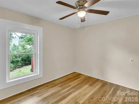 492 Riverbend Street Waynesville NC 28786