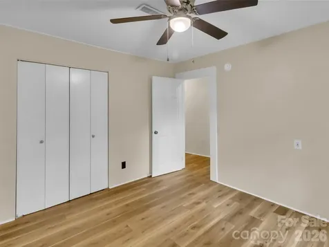 492 Riverbend Street Waynesville NC 28786
