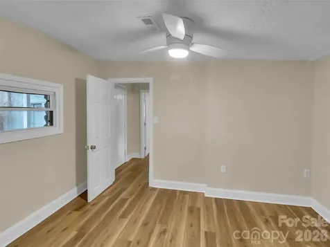 492 Riverbend Street Waynesville NC 28786