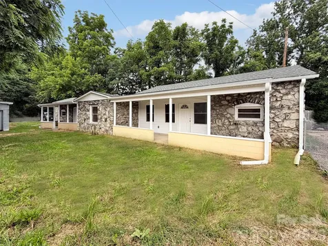492 Riverbend Street Waynesville NC 28786