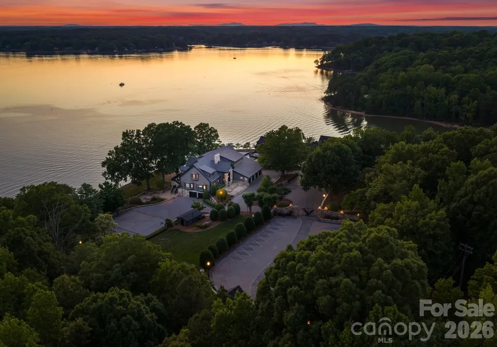 9719 Nine Eagles Lane Charlotte NC 28278