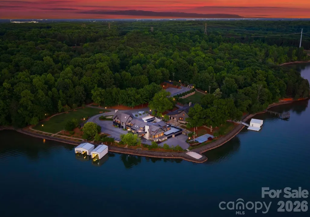 9719 Nine Eagles Lane Charlotte NC 28278