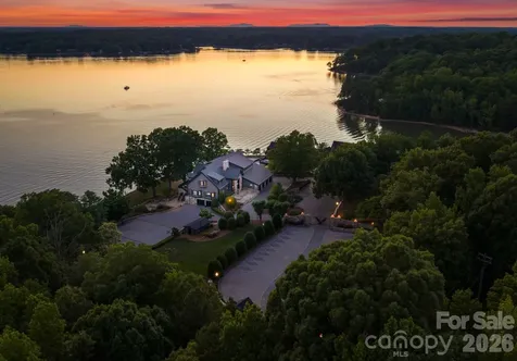 9719 Nine Eagles Lane Charlotte NC 28278