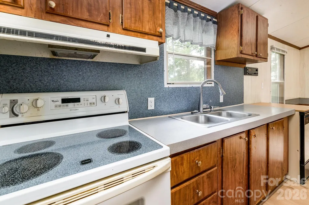4449 Hickory Highway Statesville NC 28677