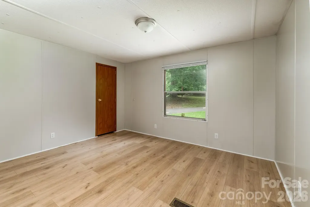 4449 Hickory Highway Statesville NC 28677