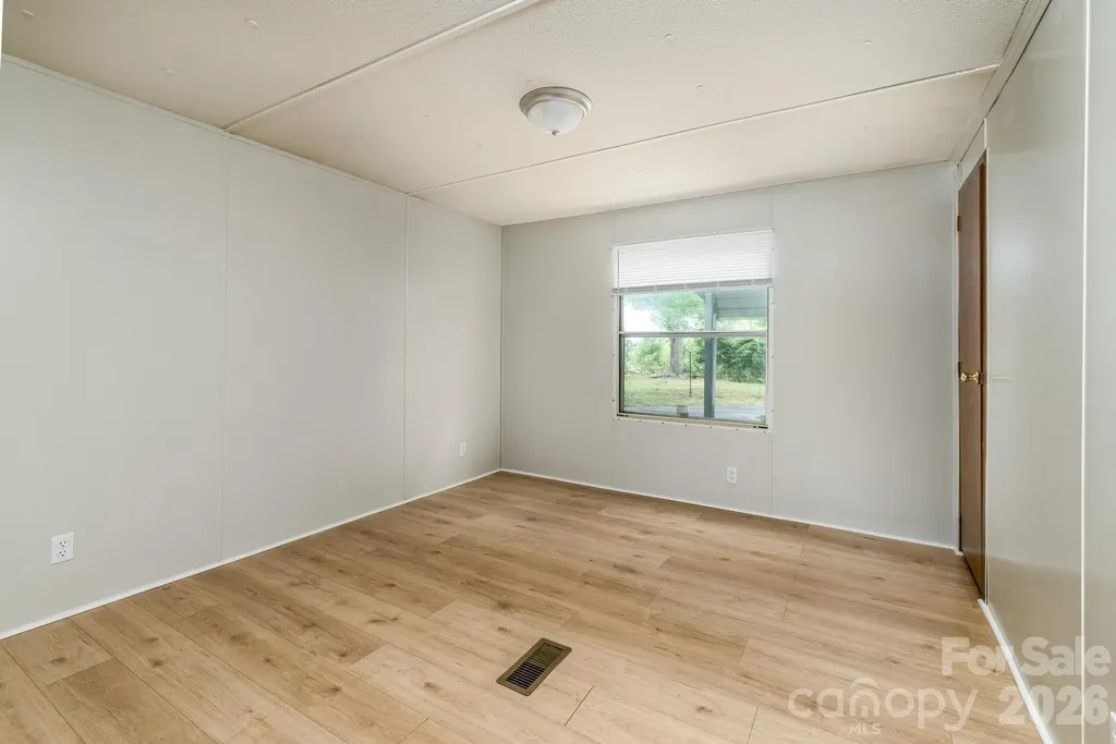 4449 Hickory Highway Statesville NC 28677