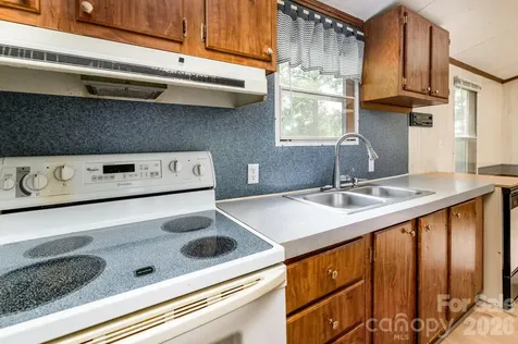 4449 Hickory Highway Statesville NC 28677
