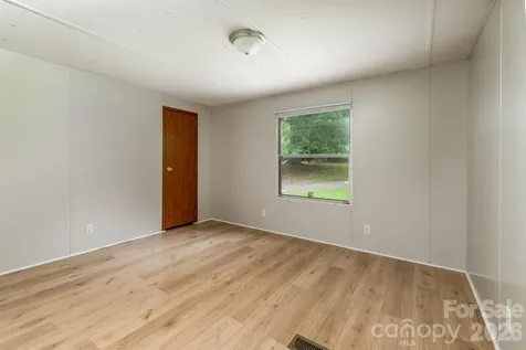 4449 Hickory Highway Statesville NC 28677