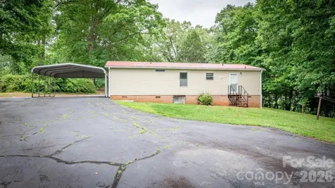 4449 Hickory Highway Statesville NC 28677