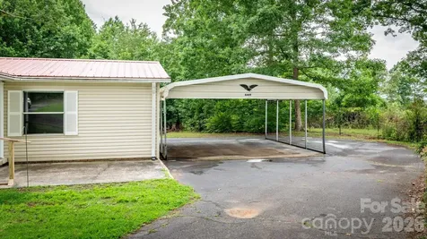 4449 Hickory Highway Statesville NC 28677