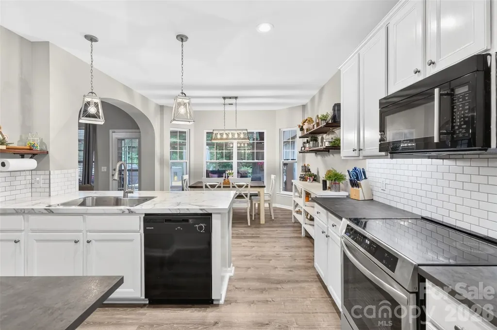 9834 Dominion Crest Drive Charlotte NC 28269