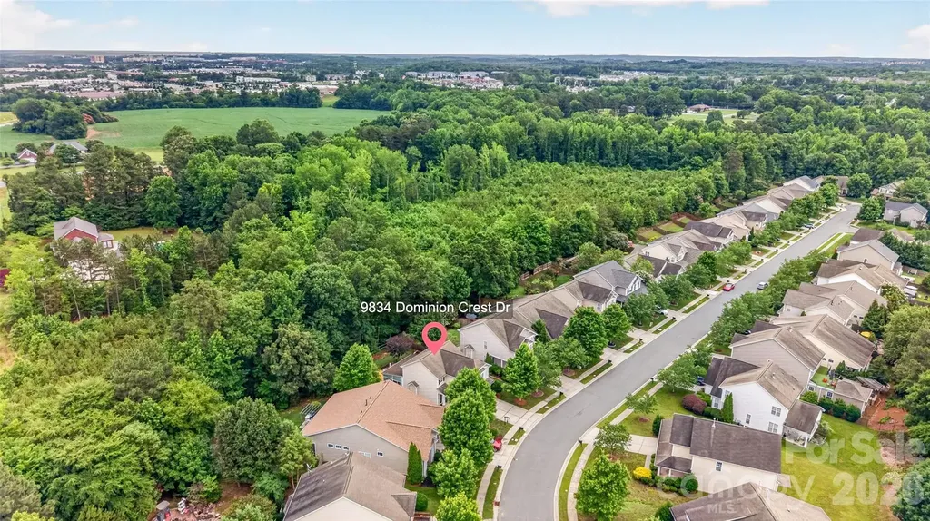 9834 Dominion Crest Drive Charlotte NC 28269