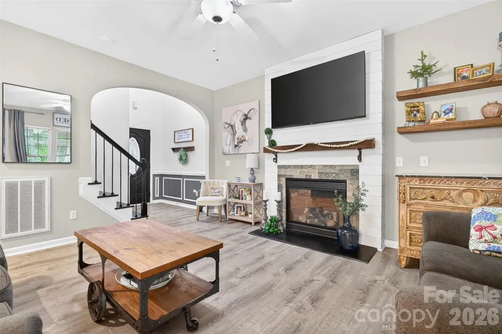 9834 Dominion Crest Drive Charlotte NC 28269