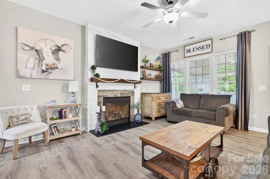 9834 Dominion Crest Drive Charlotte NC 28269