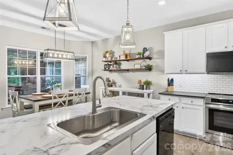 9834 Dominion Crest Drive Charlotte NC 28269