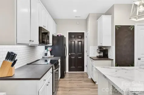 9834 Dominion Crest Drive Charlotte NC 28269