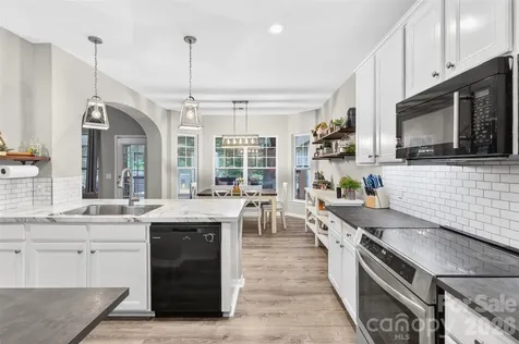 9834 Dominion Crest Drive Charlotte NC 28269