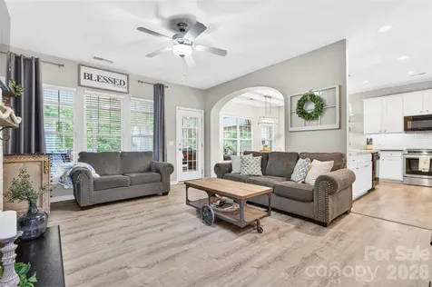 9834 Dominion Crest Drive Charlotte NC 28269