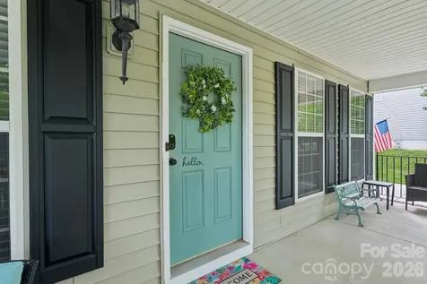 1038 Pepperwood Place Lake Wylie SC 29710