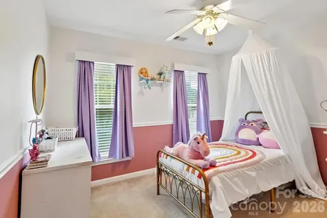 1038 Pepperwood Place Lake Wylie SC 29710