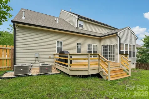1038 Pepperwood Place Lake Wylie SC 29710