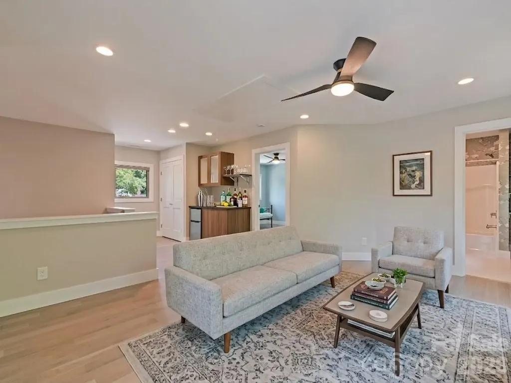 10 Pruitt Street Asheville NC 28806