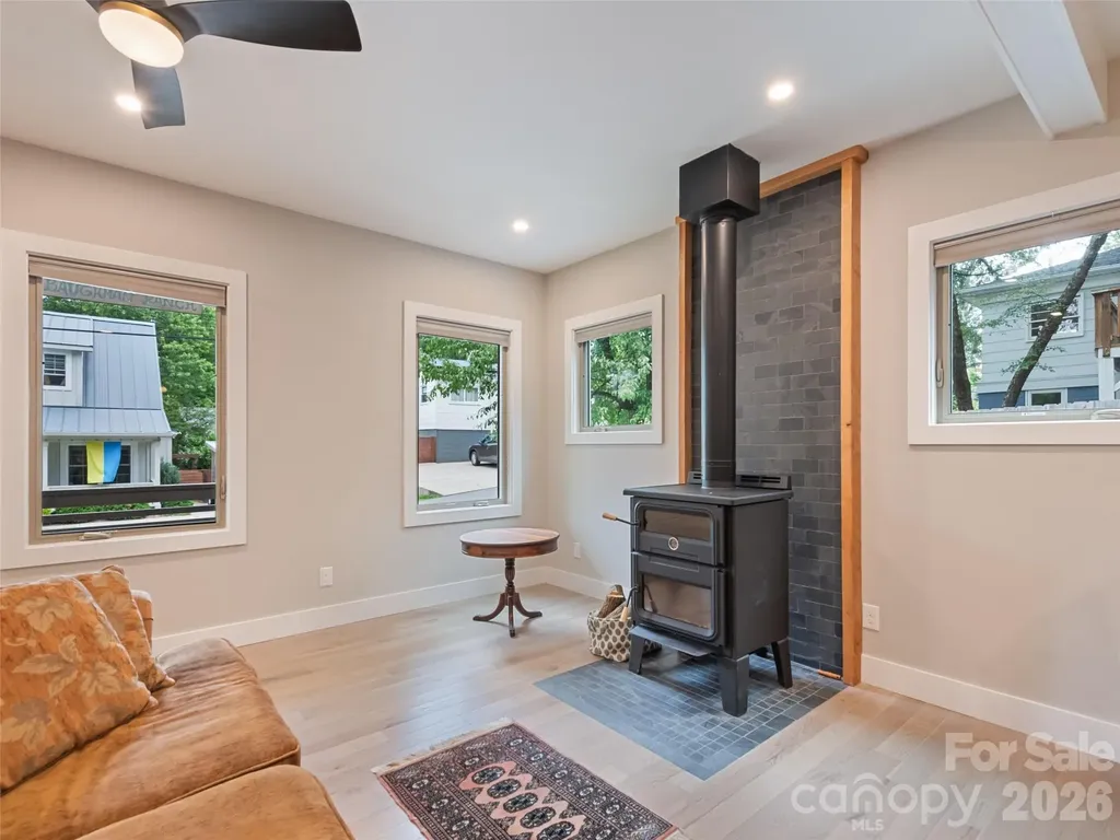 10 Pruitt Street Asheville NC 28806