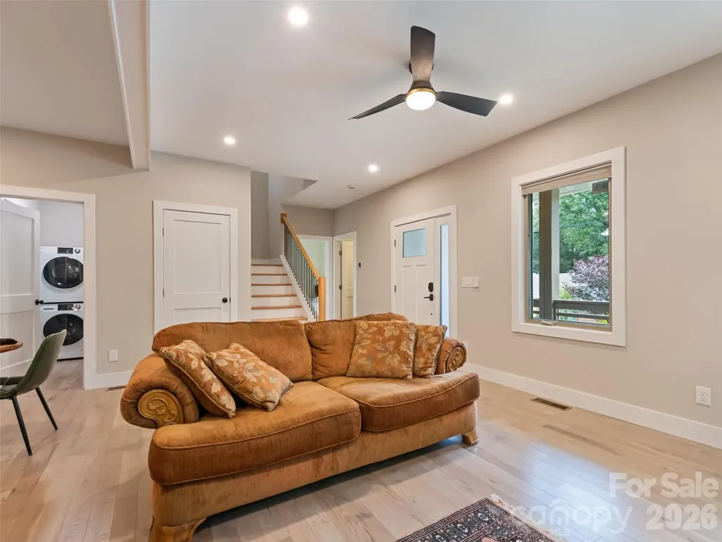 10 Pruitt Street Asheville NC 28806