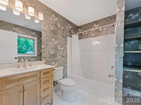 10 Pruitt Street Asheville NC 28806