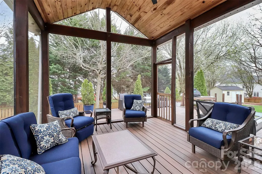 11816 Pheasant Lane Charlotte NC 28277