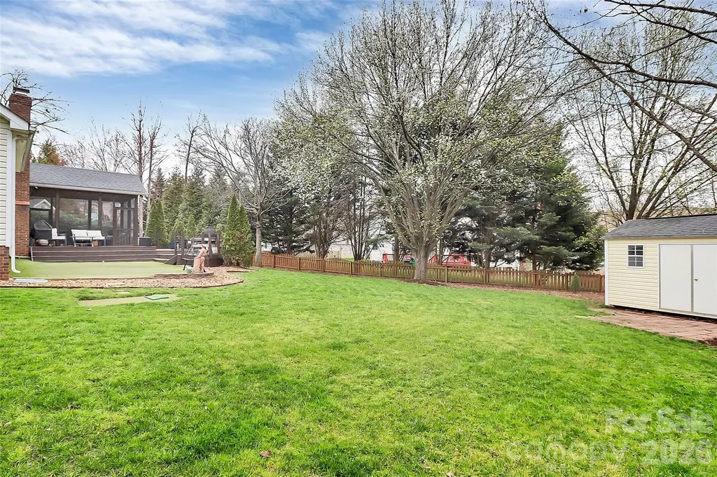 11816 Pheasant Lane Charlotte NC 28277