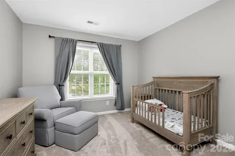 11816 Pheasant Lane Charlotte NC 28277