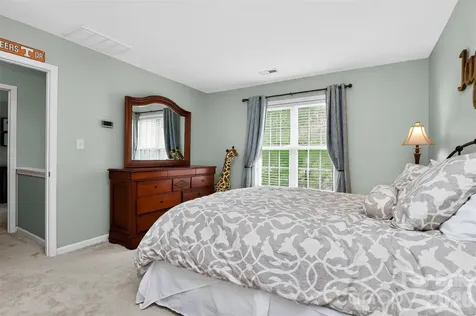 11816 Pheasant Lane Charlotte NC 28277