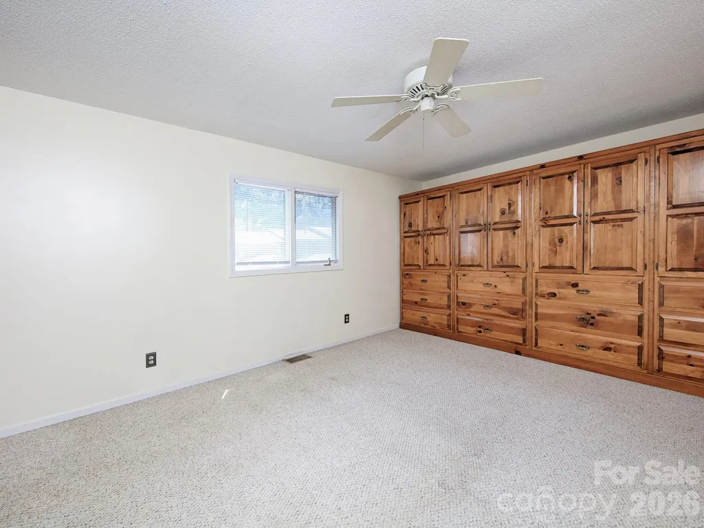 833 Coventry Lane Statesville NC 28677