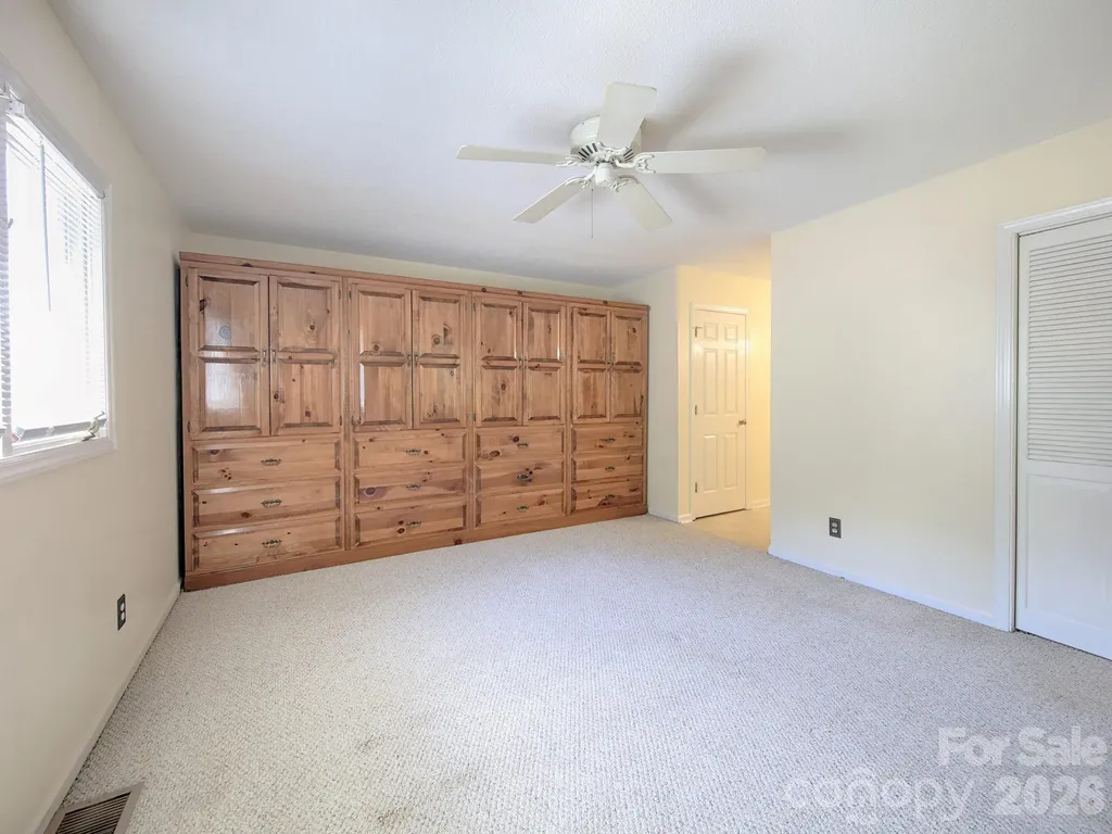 833 Coventry Lane Statesville NC 28677