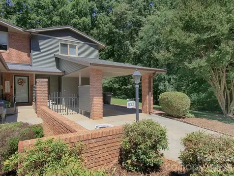 833 Coventry Lane Statesville NC 28677
