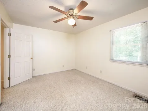833 Coventry Lane Statesville NC 28677