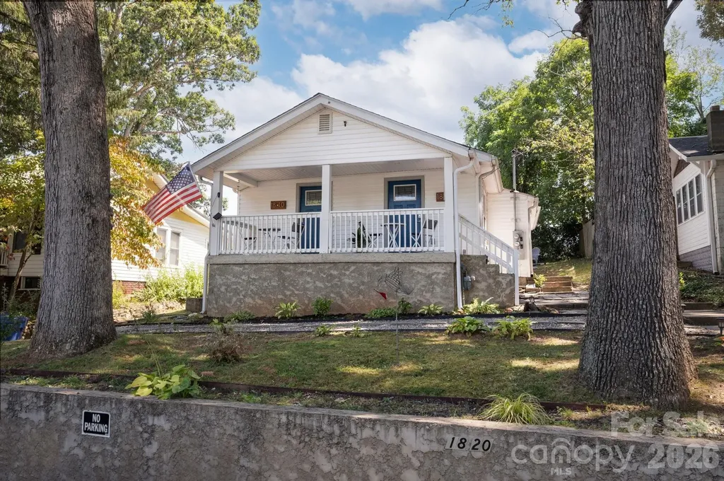 18 Oteen Park Place Asheville NC 28805