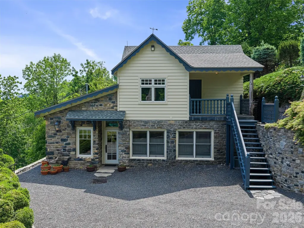 729 Bear Wallow Road Little Switzerland NC 28749