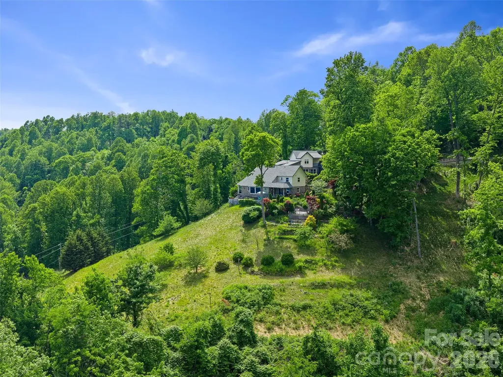729 Bear Wallow Road Little Switzerland NC 28749