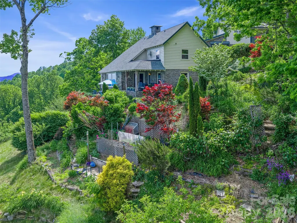 729 Bear Wallow Road Little Switzerland NC 28749
