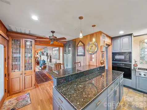 729 Bear Wallow Road Little Switzerland NC 28749