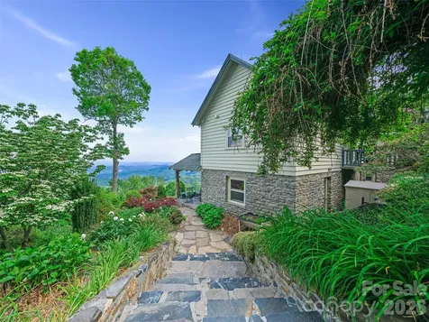 729 Bear Wallow Road Little Switzerland NC 28749