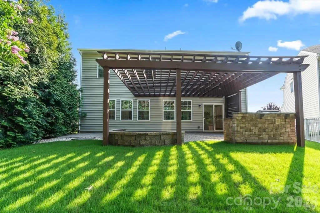 2701 Southern Trace Drive Waxhaw NC 28173