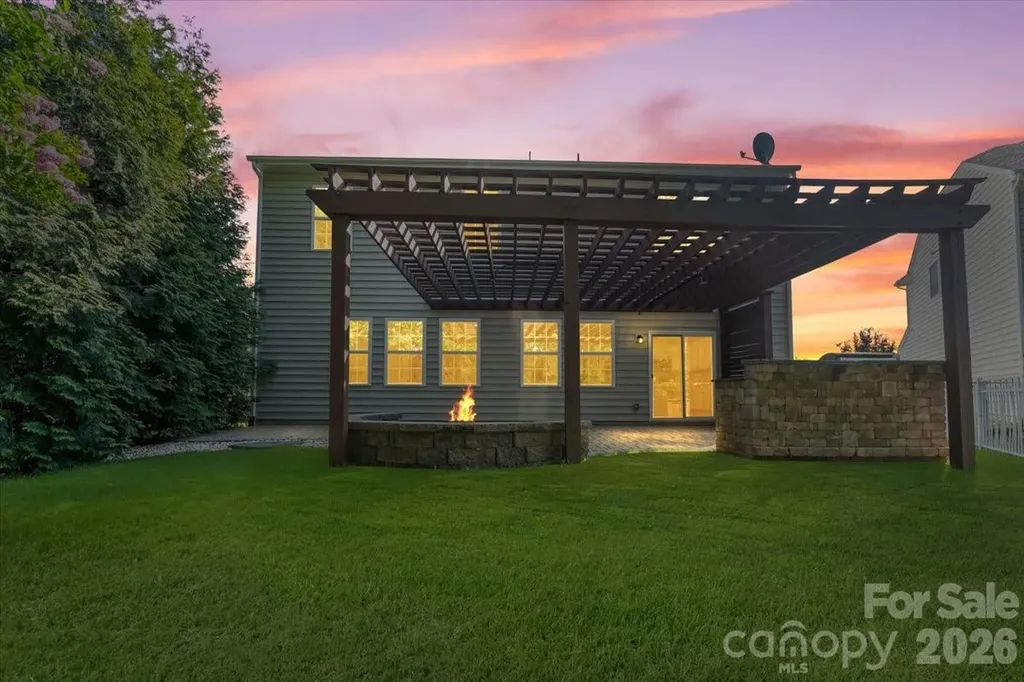 2701 Southern Trace Drive Waxhaw NC 28173