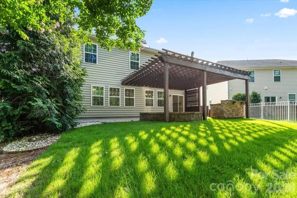 2701 Southern Trace Drive Waxhaw NC 28173