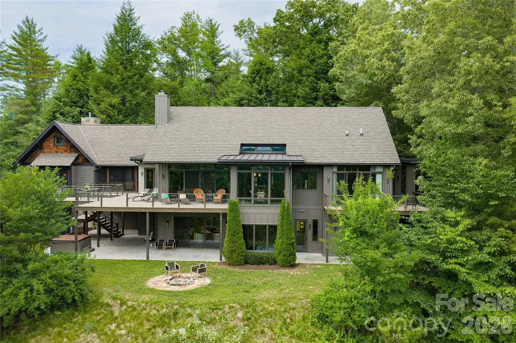 257 Bear Landing Drive Hendersonville NC 28792