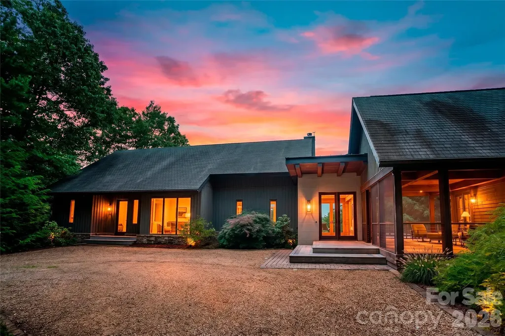 257 Bear Landing Drive Hendersonville NC 28792